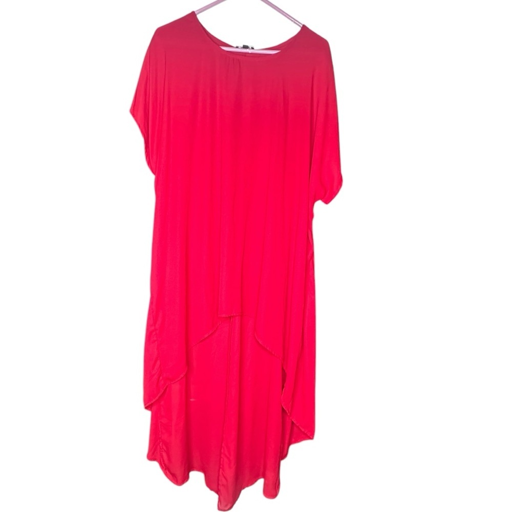 🔴5 for $40 SALE! 
AUW Red, Short Sleeve, Sheer, Hi-Low Blouse sz XL